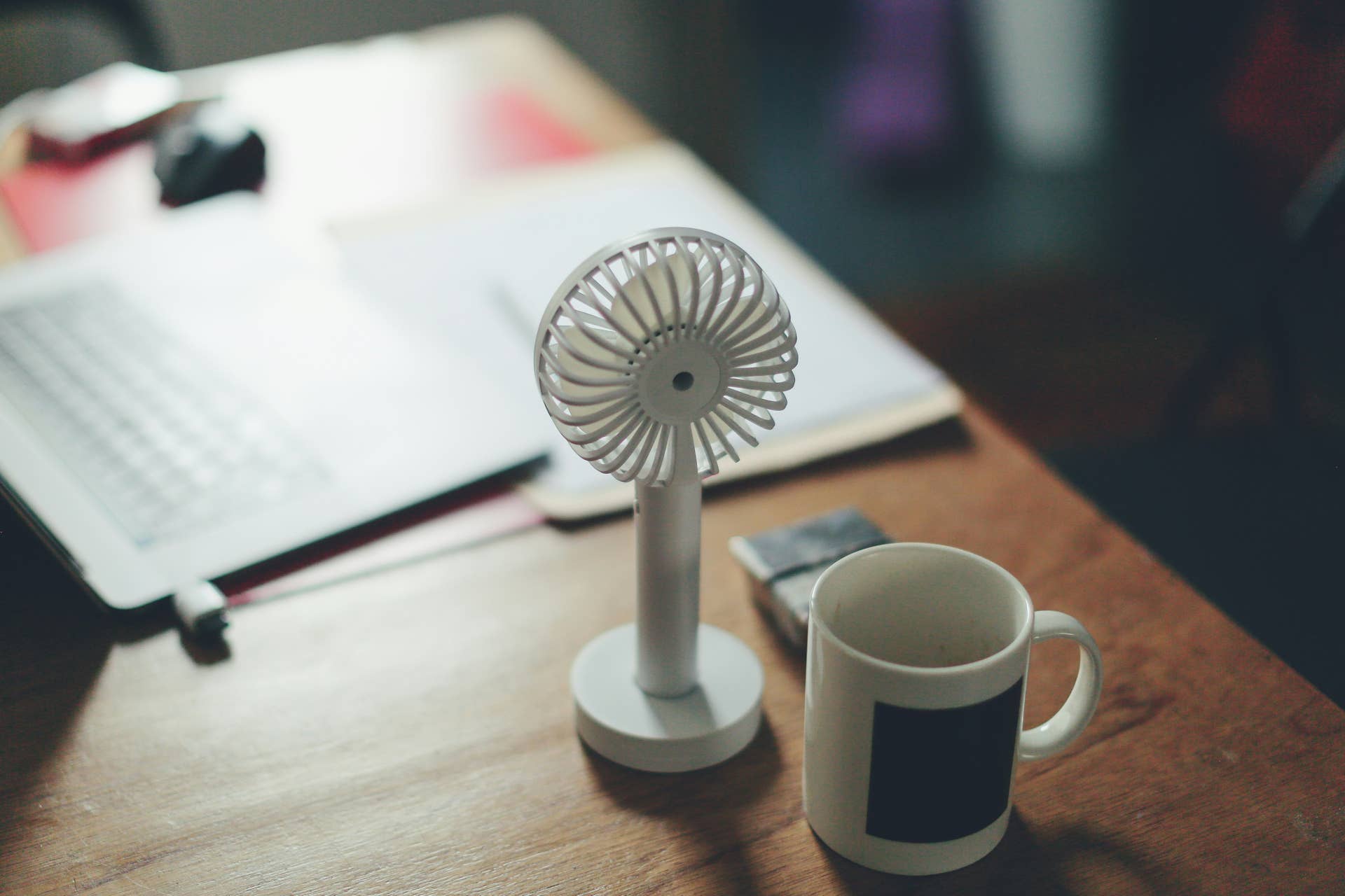 Mainstays' 3-Speed Portable Fan Is a Summertime Must-Have - Men's Journal