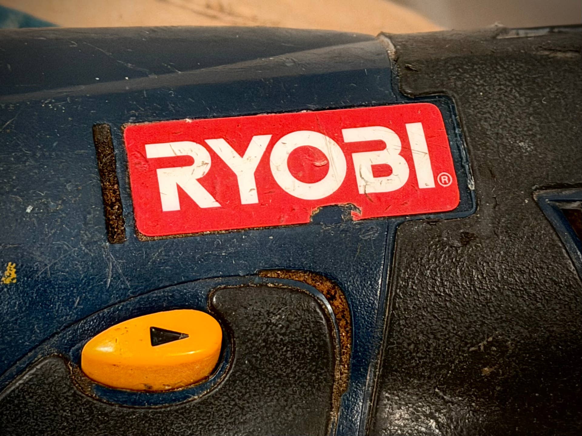 Shopin Robi Ryobi’s Compact 18V Overnight Charger Is 50% Off Right Now - Men's Journal