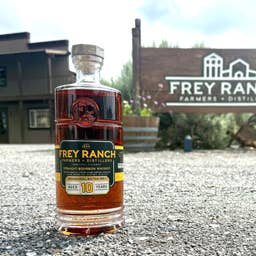  I Am a Whiskey Expert. This Is My Favorite New Bourbon