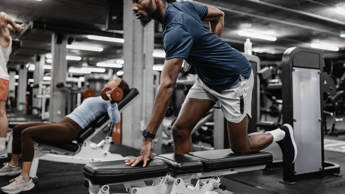 A Prominent Exercise Scientist Explains the Old School Way to Use Muscle Soreness for Growth