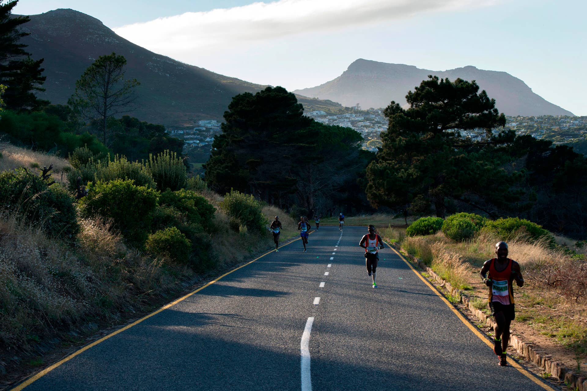 Travel Tips From Top Running Coaches for Destination Races - Men's Journal