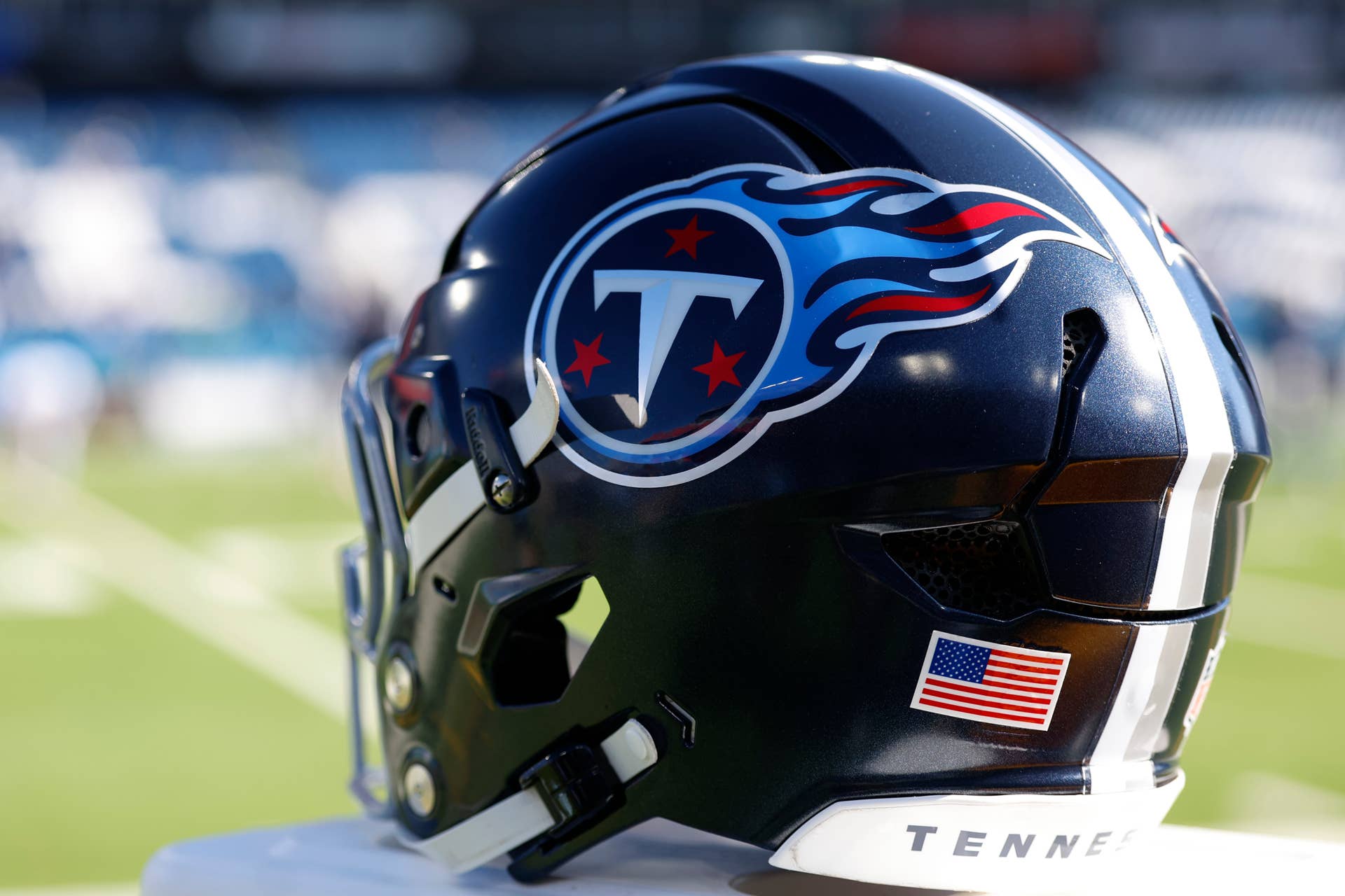 Former NFL All-Pro Running Back, 39, Reveals ALS Diagnosis - Men's