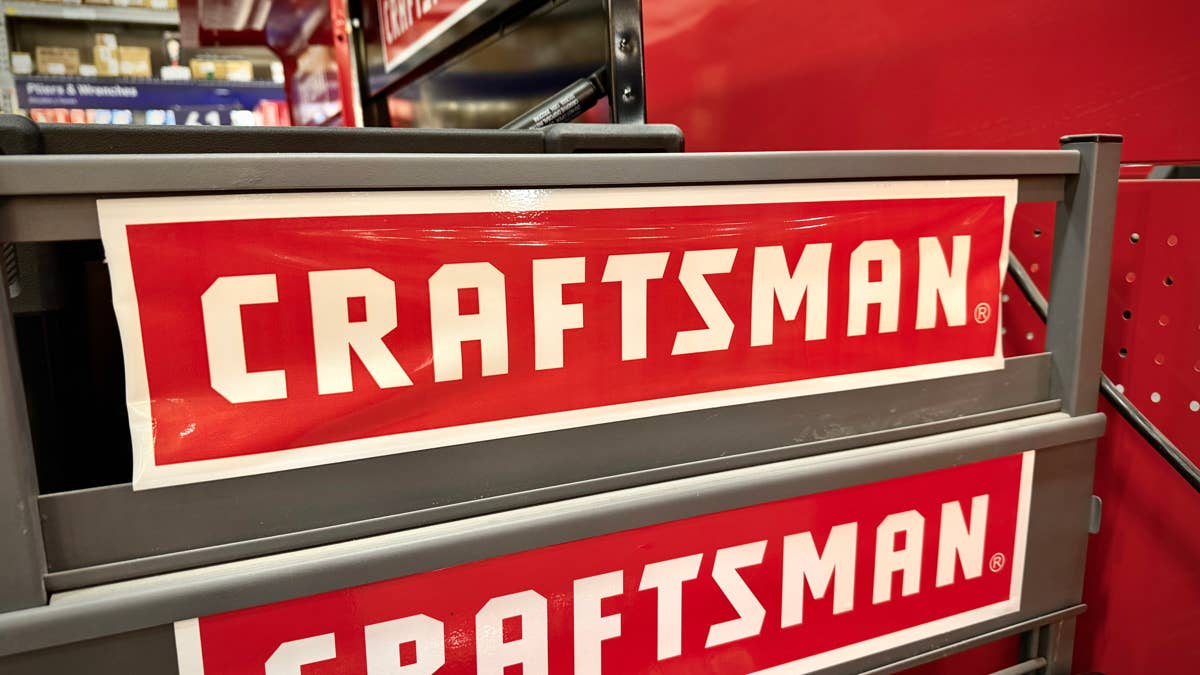 Craftsman Makes a $20 Ratcheting Screwdriver Set with 42 Essential Drive Bits