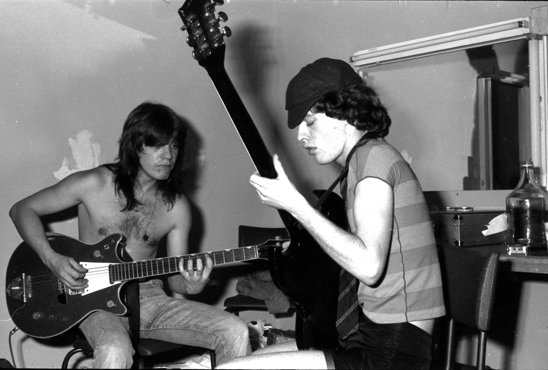 51 Years Ago: AC/DC Recorded a Rock Classic, on the First Take, With a ...