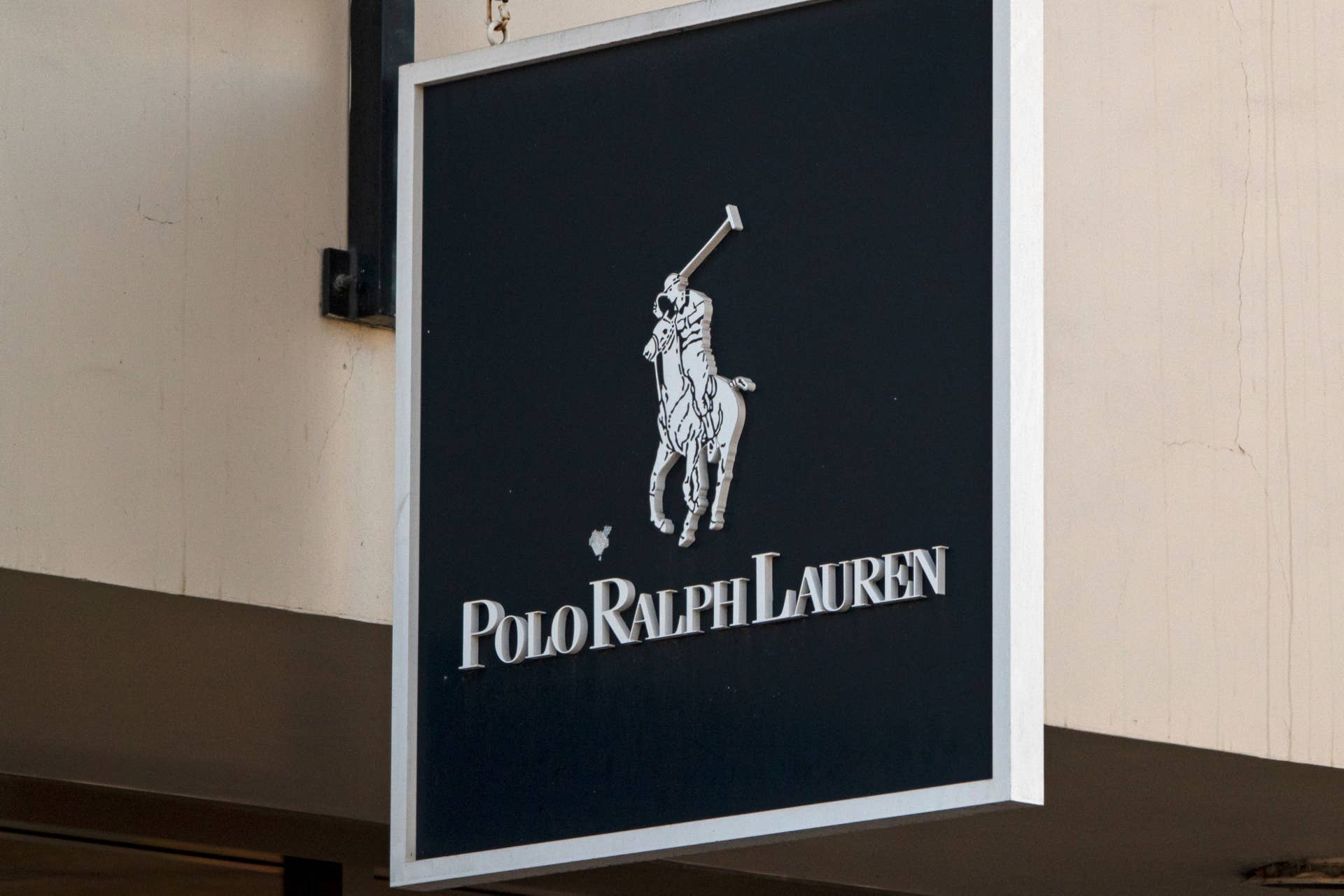 Ralph Lauren's Classic Polo Shirt Is on Sale in 18 Colors at Macy's During a Special Limited-Time Sale