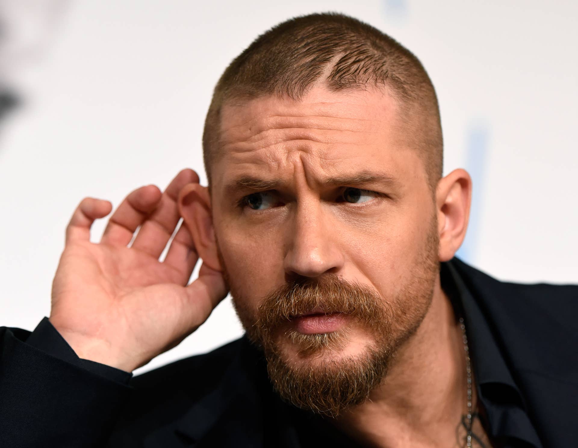 'Hər cəhətdən gözləntiləri aşan' 2015-ci ilin Tom Hardy filmi indiyədək çəkilmiş ən yaxşı döyüş trillerləri arasında sıralandı