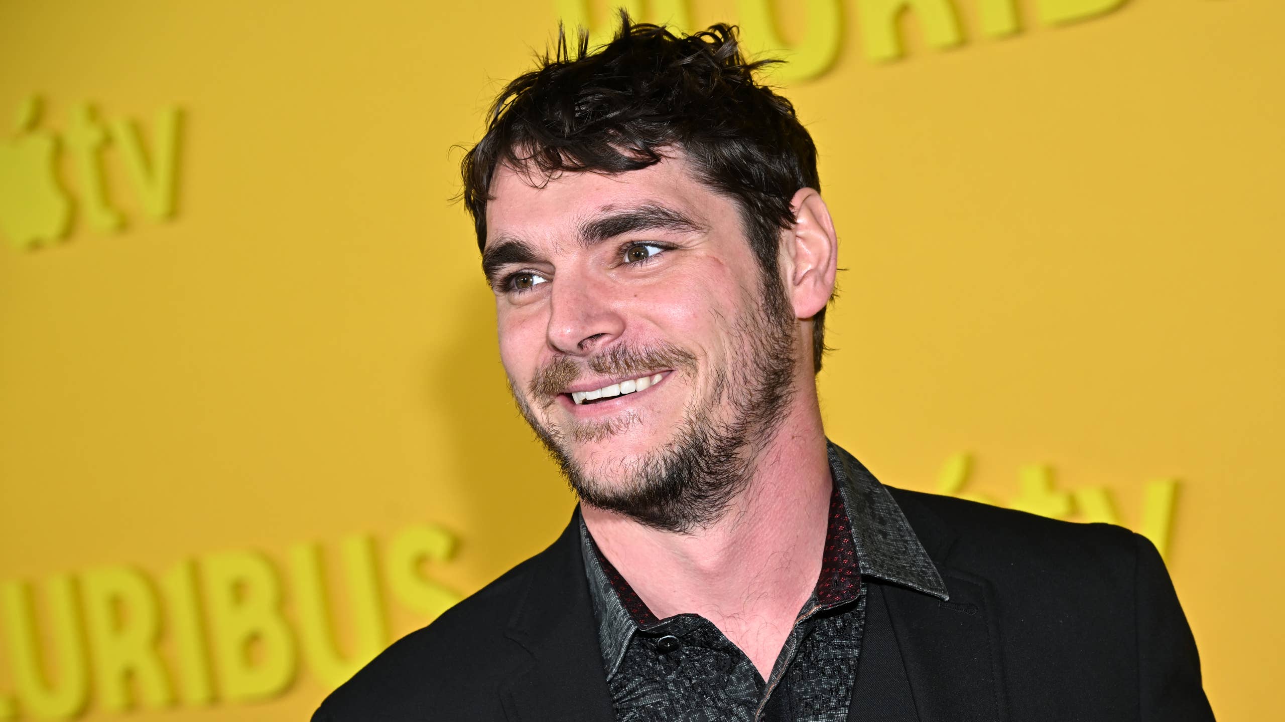 apple-tv-pluribus-premiere-arrivals