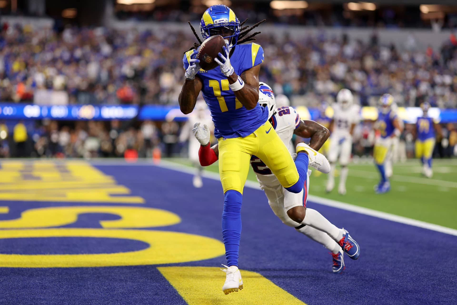 Davante Adams Ties Arizona Cardinals Legend Larry Fitzgerald on All-Time Receiving Touchdown List
