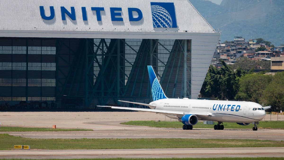 United Just Opened the Largest Airline Lounge in the Americas