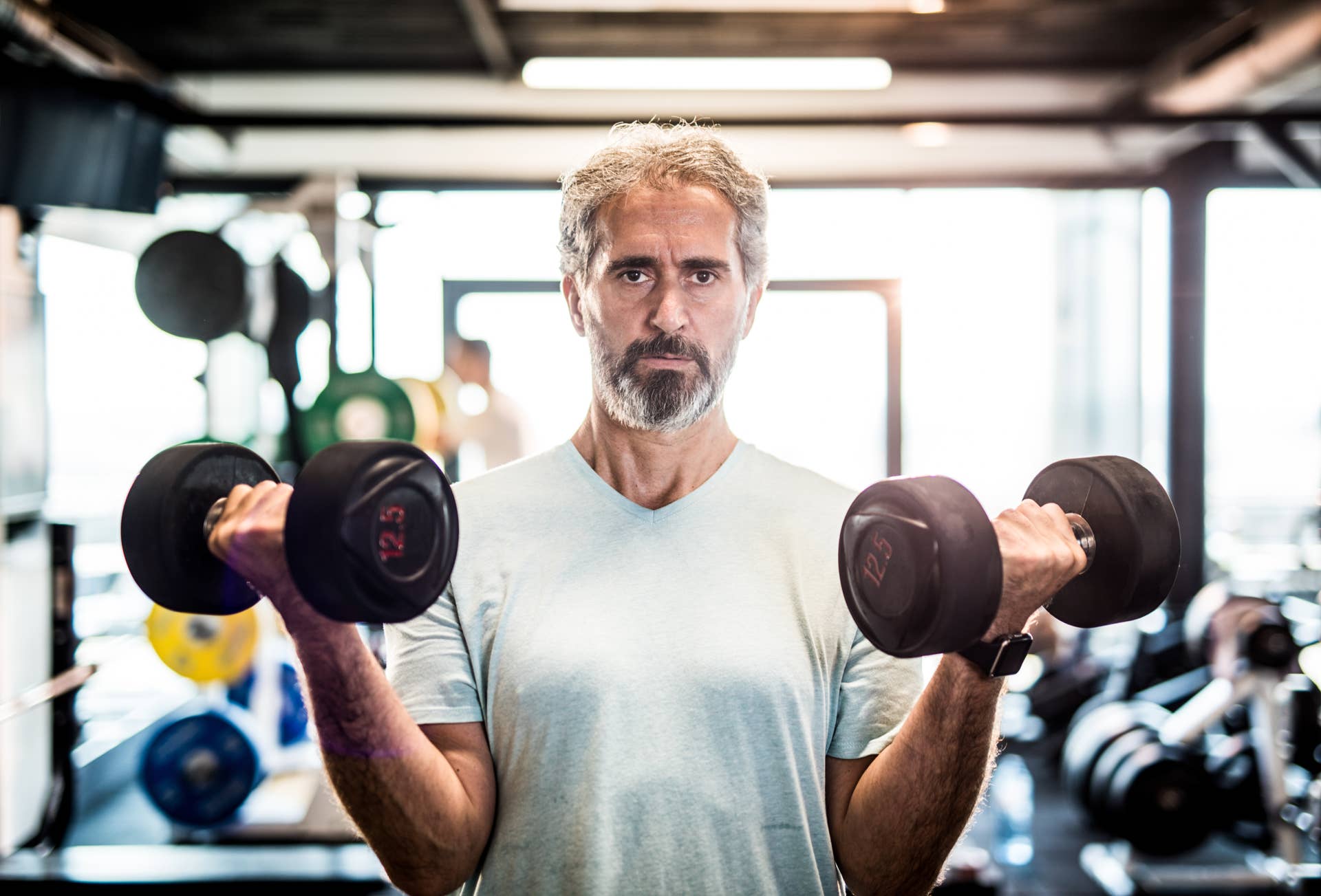 Your Body Starts Losing Strength Earlier Than You Think, Even if You Exercise