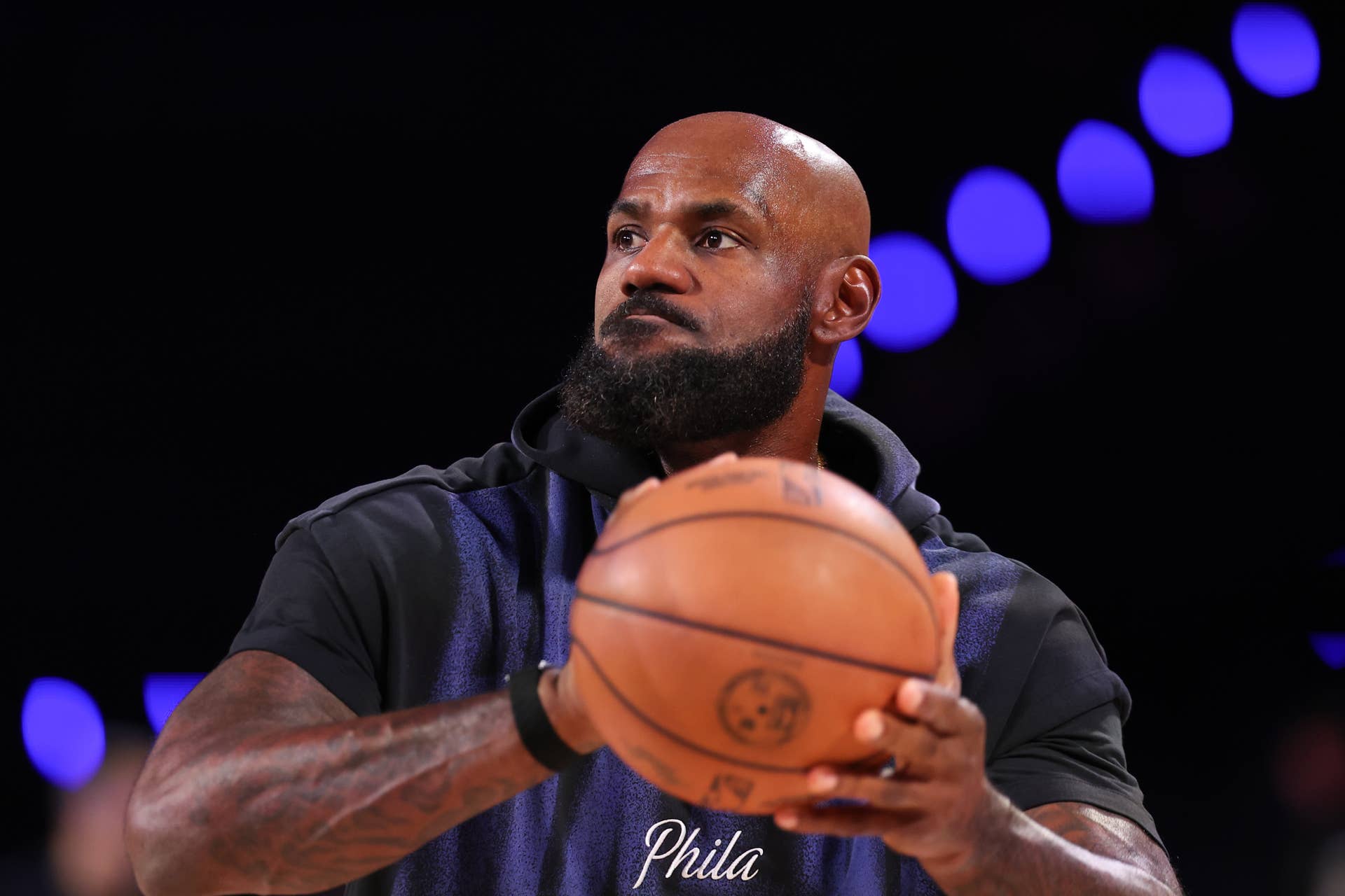 Over A Year After a Michael Jordan-Kobe Bryant Autograph Collectible Sold For $12.9 Million, a LeBron James-MJ Card Has Come Up Incredibly Short