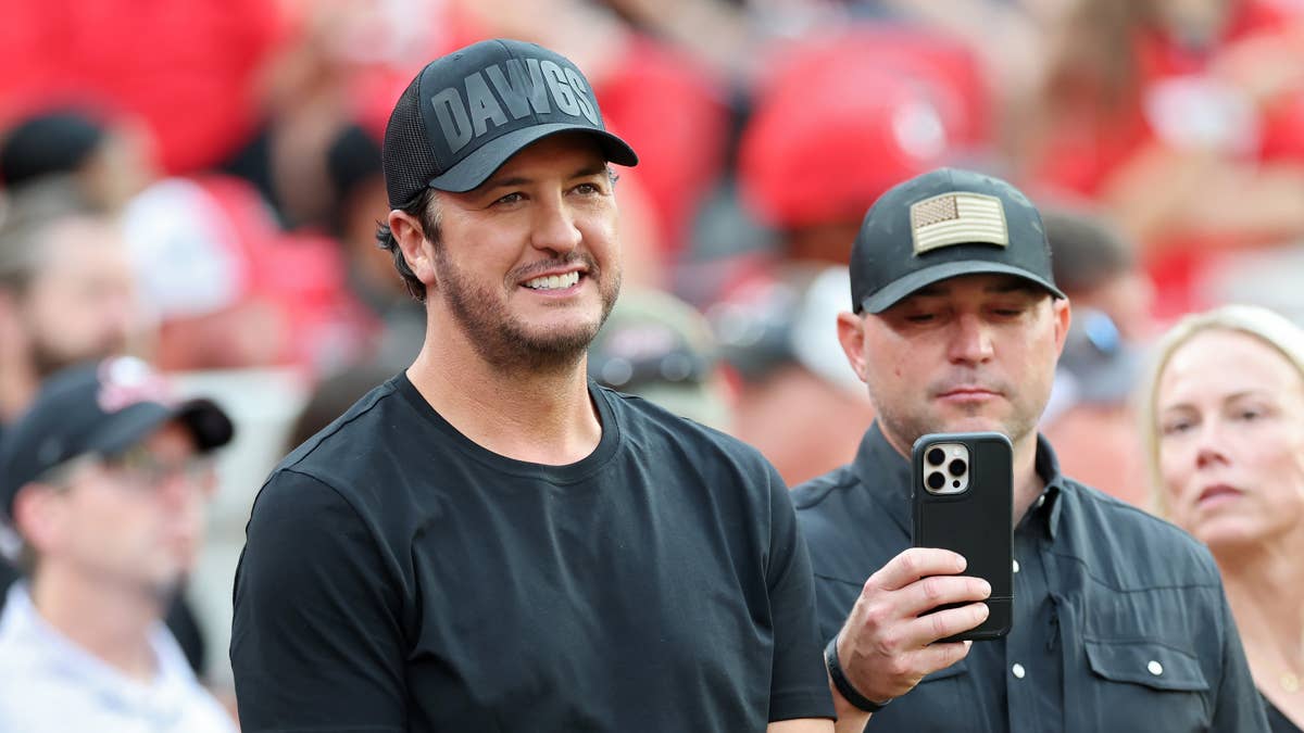 Luke Bryan’s Son, Bo Bryan, Commits to Play Quarterback for Georgia