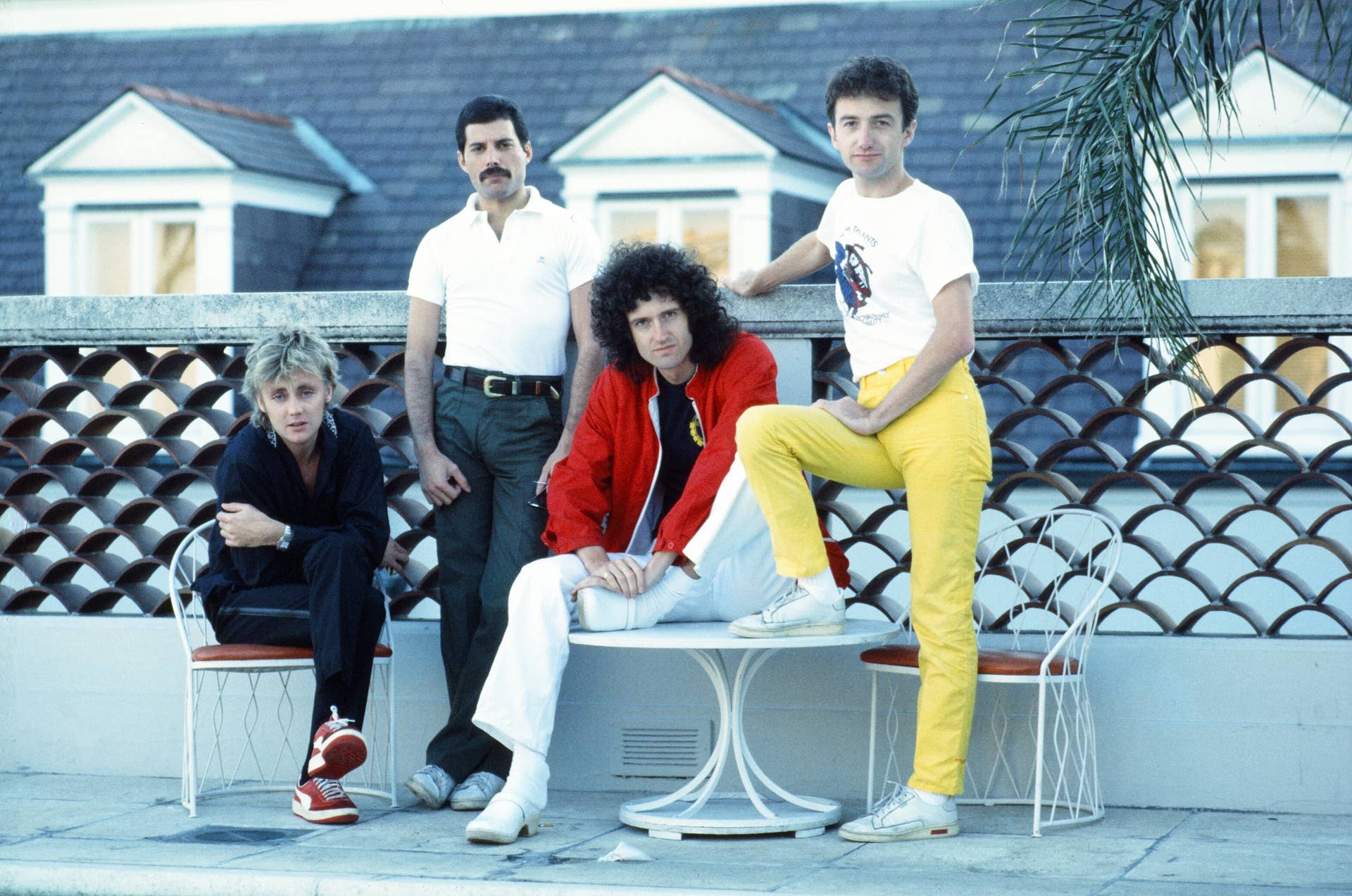 45 Years Ago, Queen and David Bowie's Unplanned Collaboration Spawned 'Under Pressure'