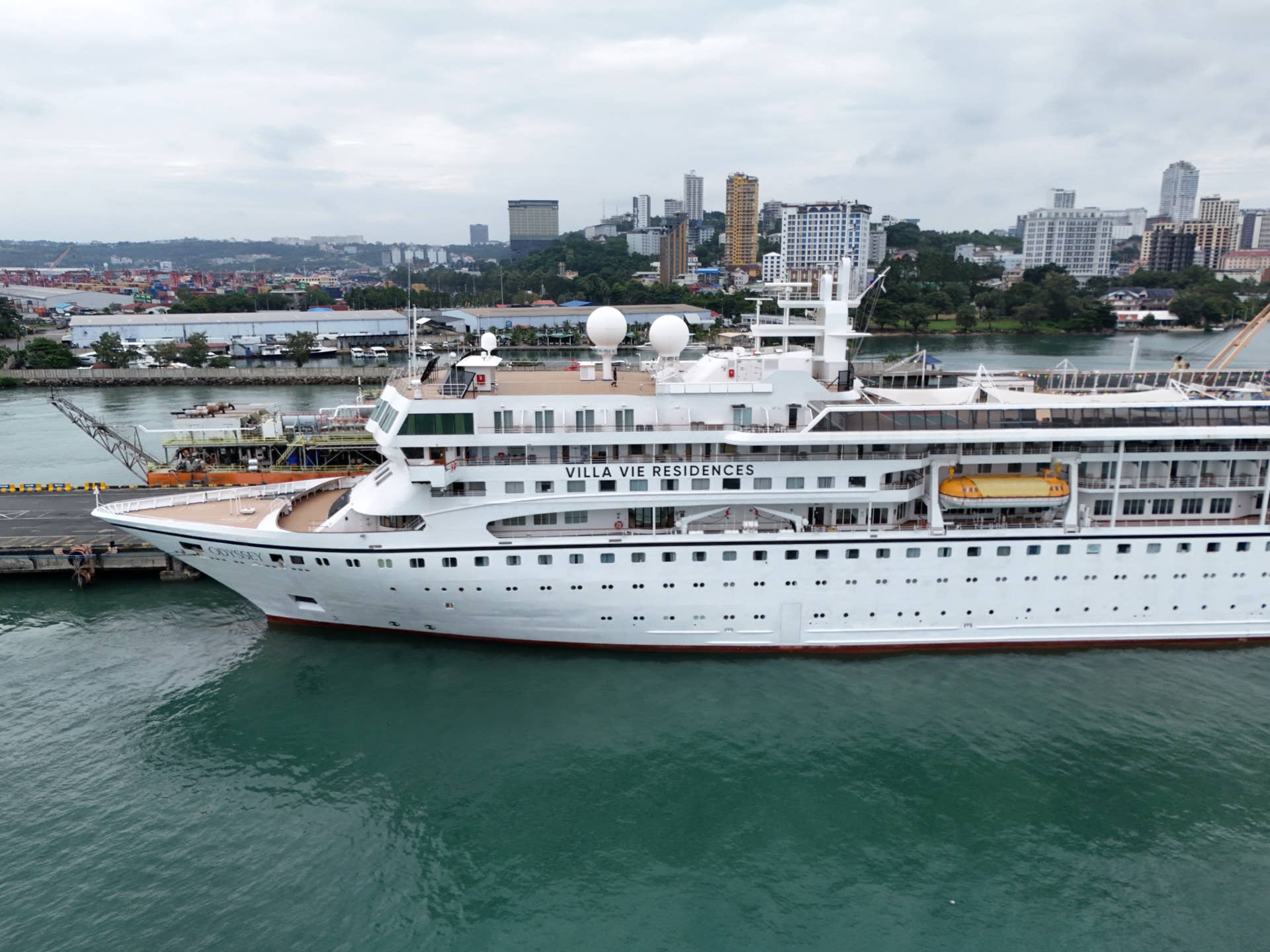 Luxury Cruise Abruptly Ends, Stranding Passengers Who Paid up to $11,000