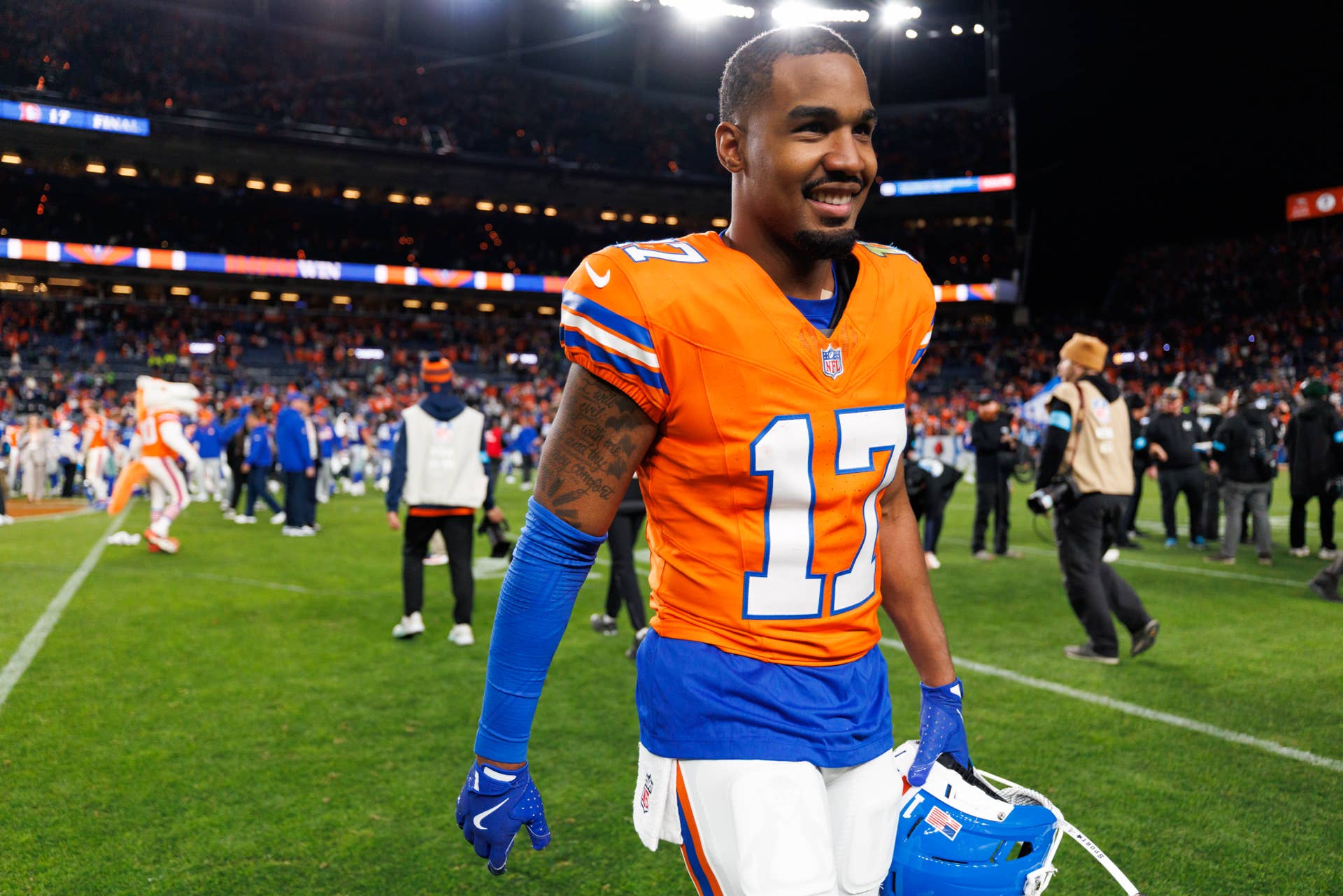 Jaylen Waddle Injury Update Casts Doubt on Status vs Chiefs