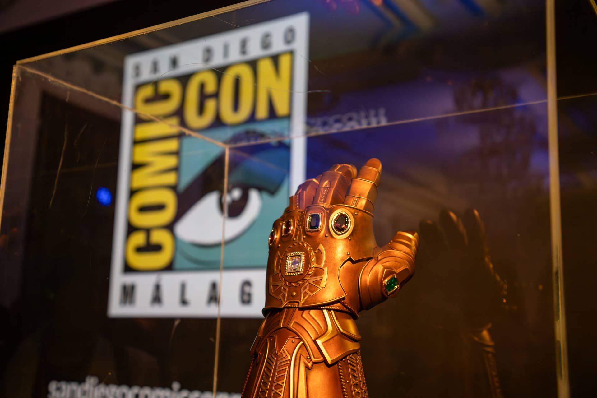 Avengers' Infinity Gauntlet Replica Is Going to Auction for $25 Million