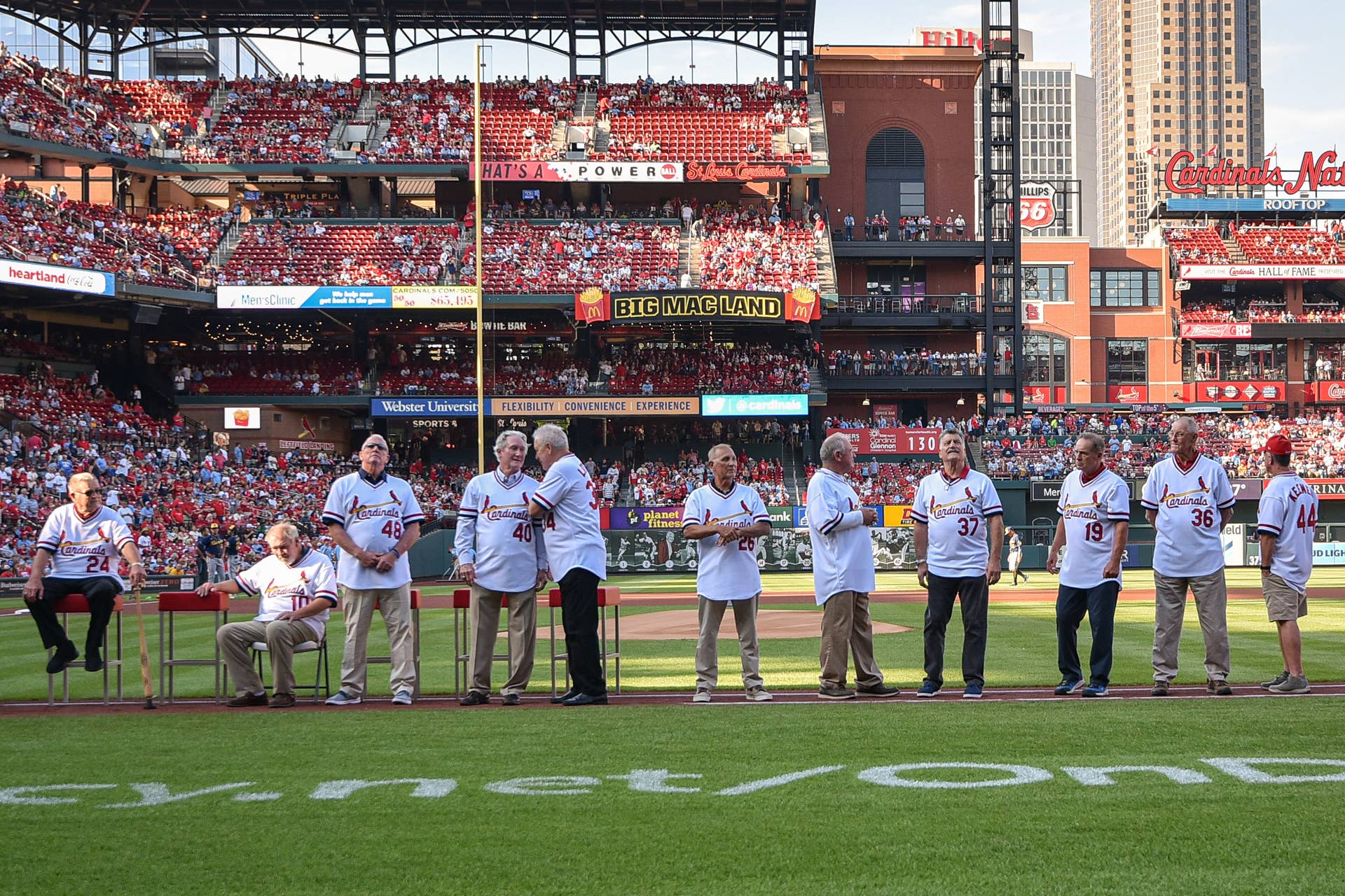 1982 Milwaukee Brewers Now: Cecil Cooper, Rollie Fingers, Robin Yount, Paul Molitor Today