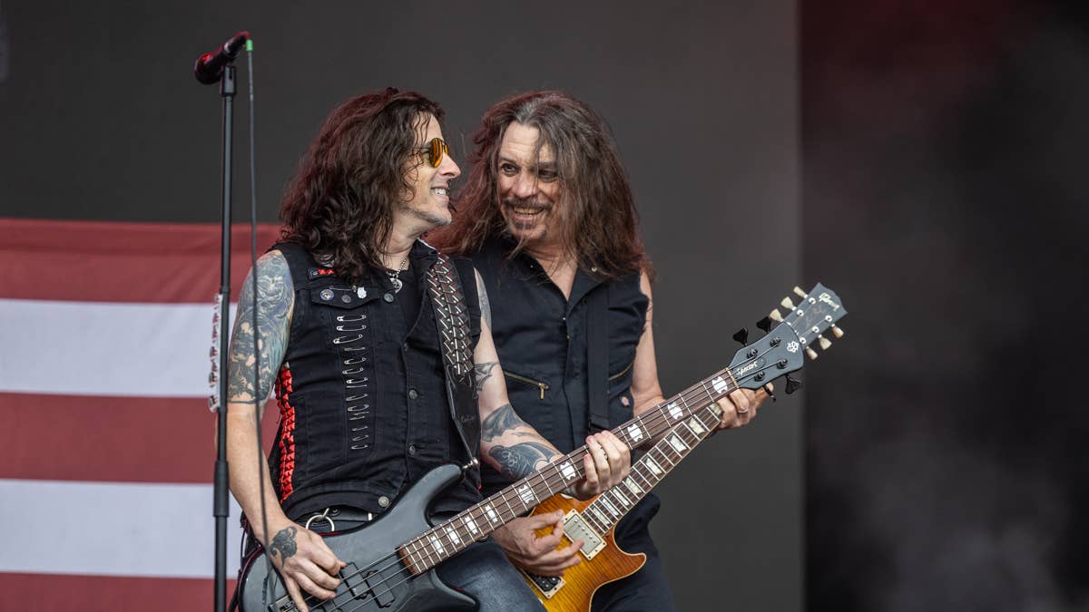 '80s Glam Metal Band Found Its New Lead Singer on Broadway