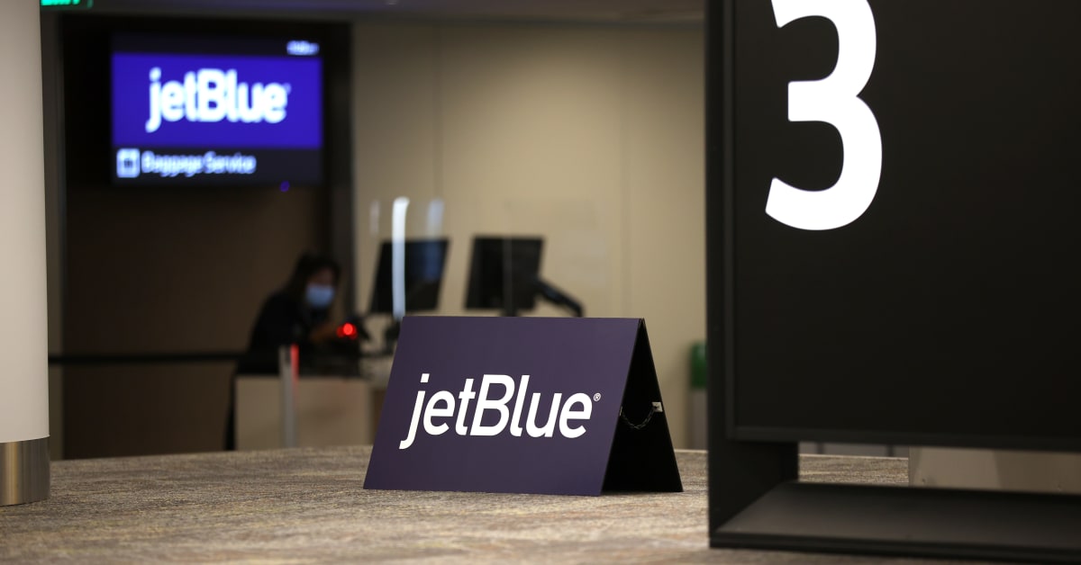 JetBlue Joins American, Alaskan Airlines in Raising Checked Baggage