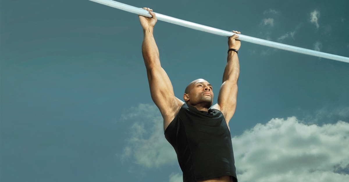 Can't Do a Chin-Up? Here's What Your Body's Trying to Tell You