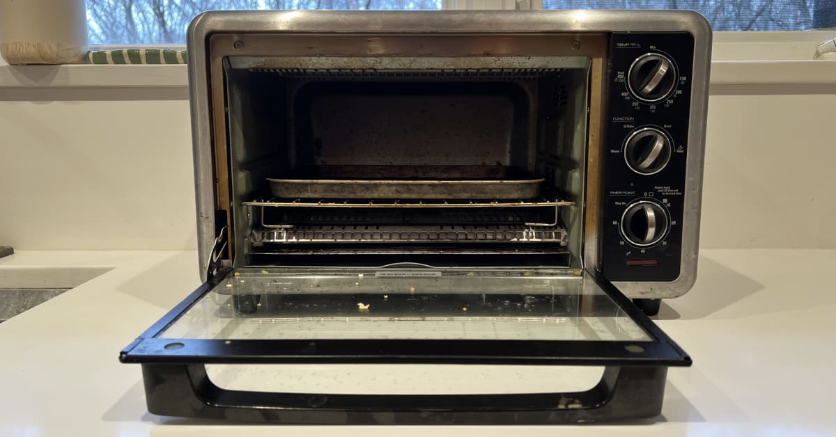 Can You Clean an Oven with Bleach?
