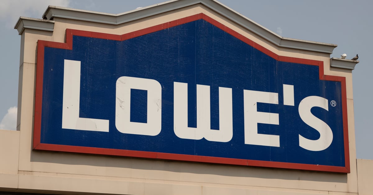 Lowes Stores Closing for 24 Hours Here’s Why