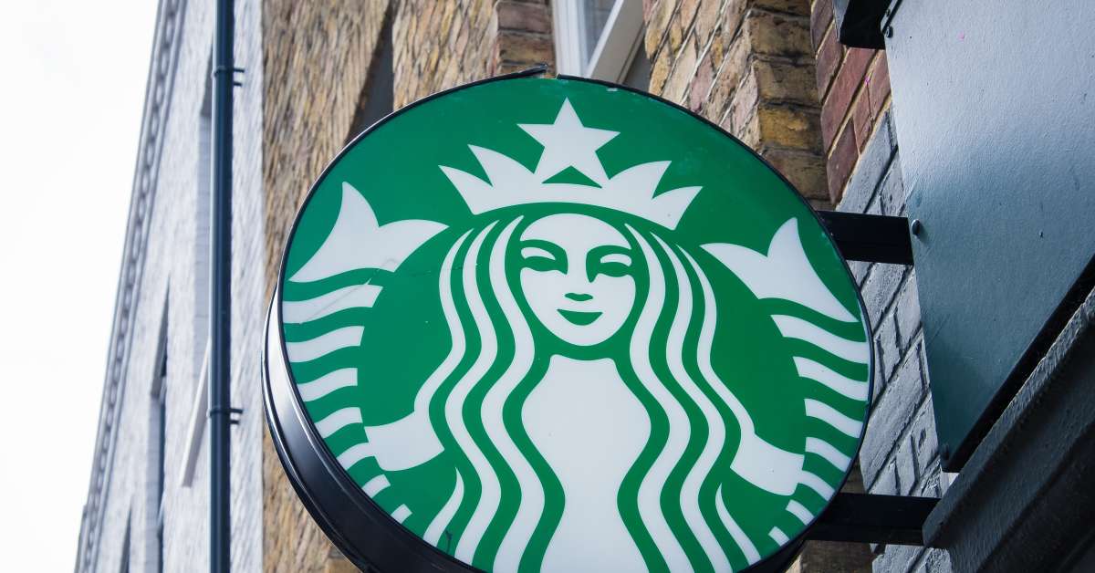 is starbucks open july 4 2025