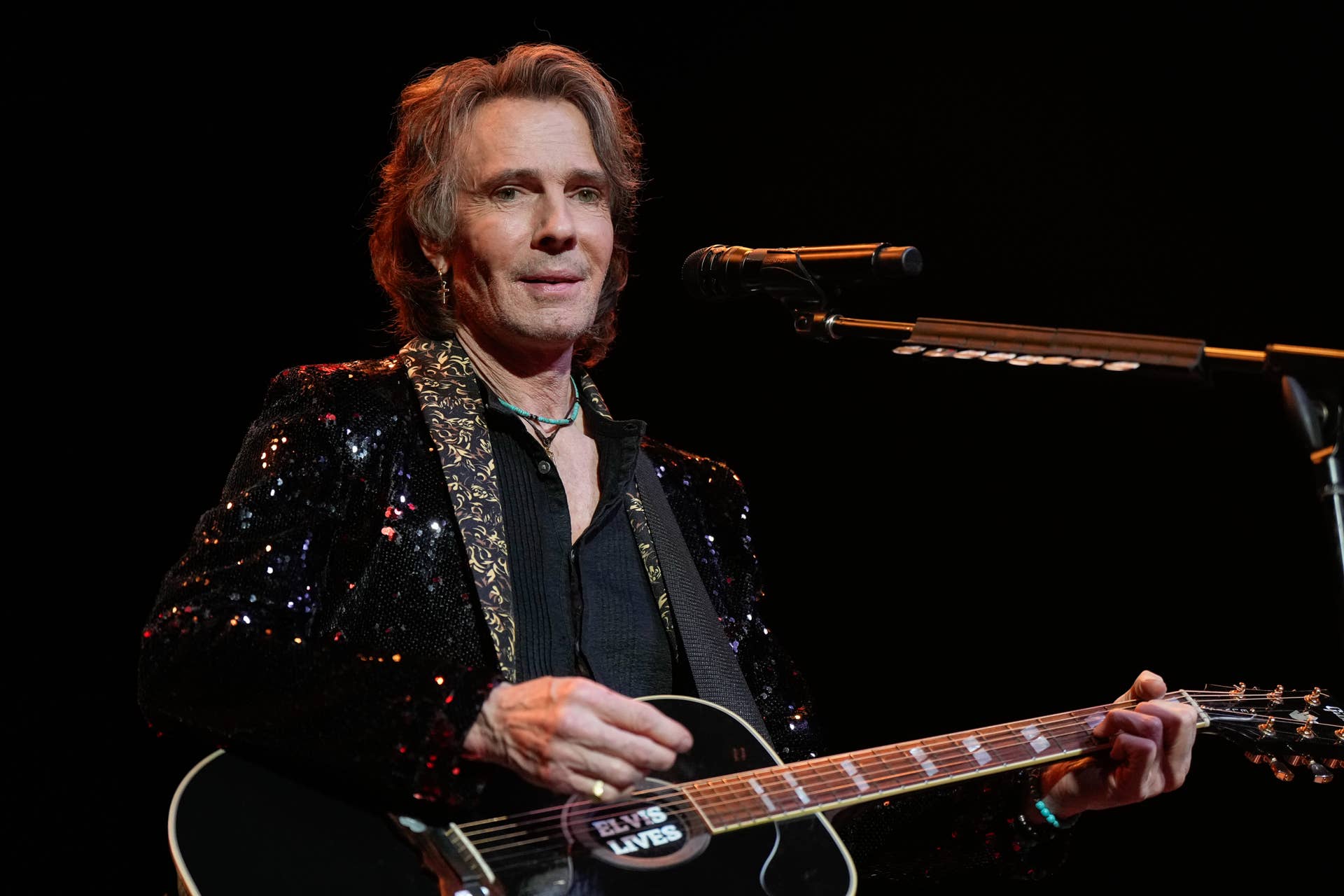 Rick Springfield Reveals Serious Performance Injury Incurred in 2000
