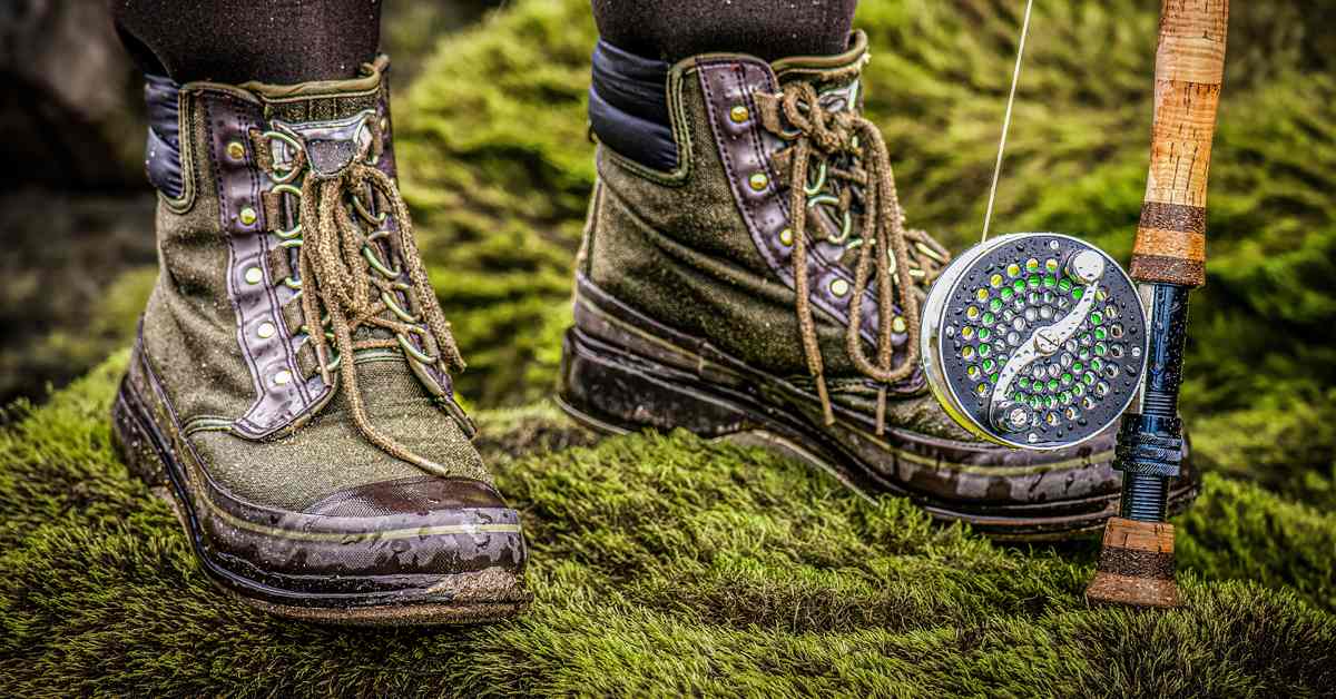 Fly Fishing Gear - Wading Boots: Should You Buy Old School or New Tech? -  Men's Journal