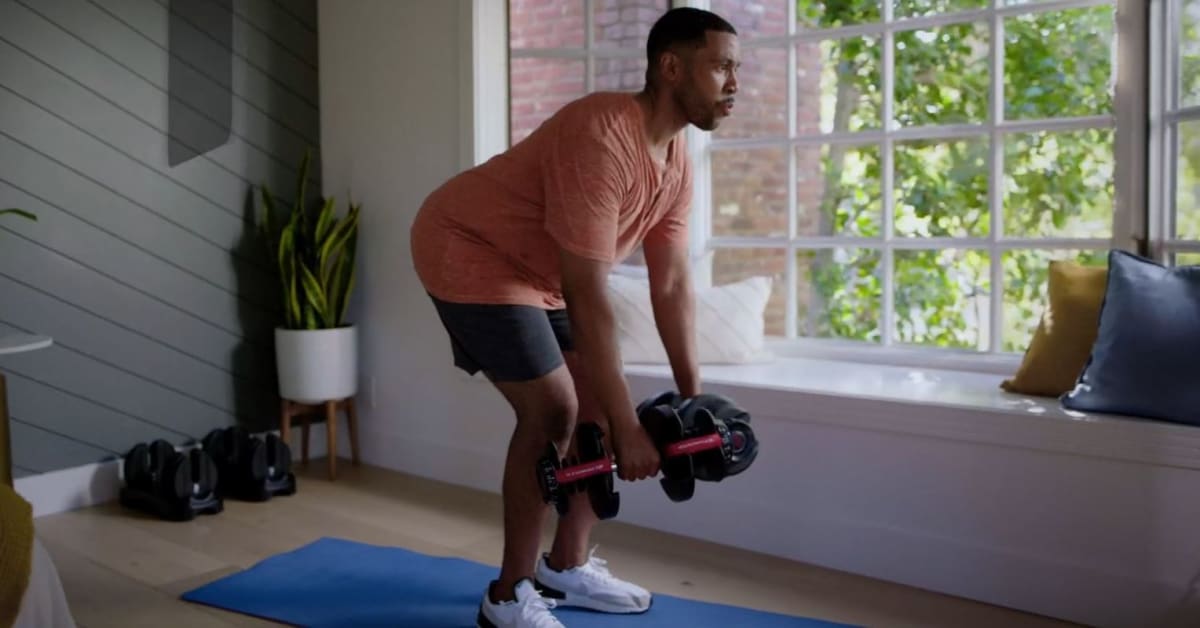 The Bowflex SelectTech 552 Dumbbells Are 120 Off on Amazon Men