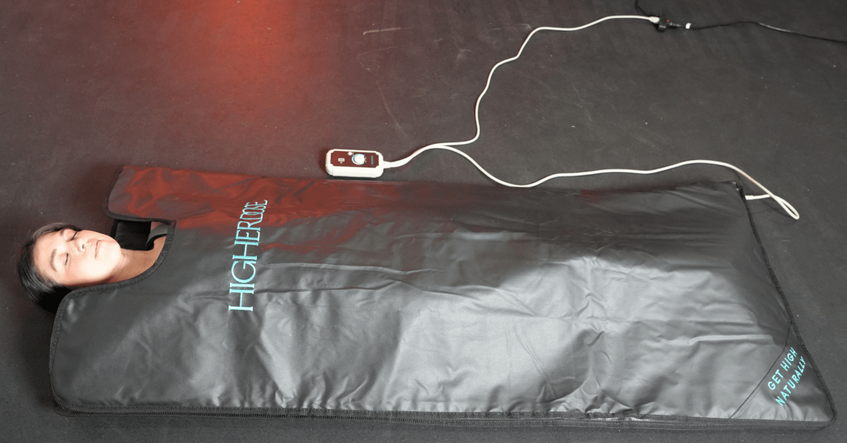 HigherDose Infrared Sauna Blanket V3 Review Men's Journal
