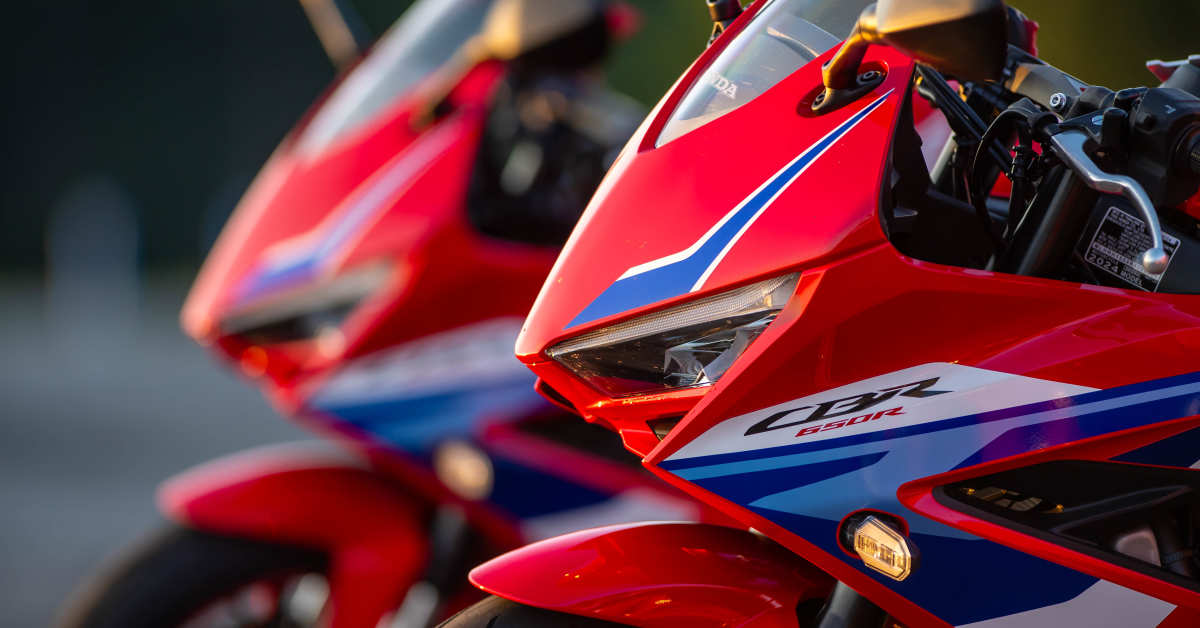 Are Automatic Motorcycles Legit or Just Big Scooters Men s Journal
