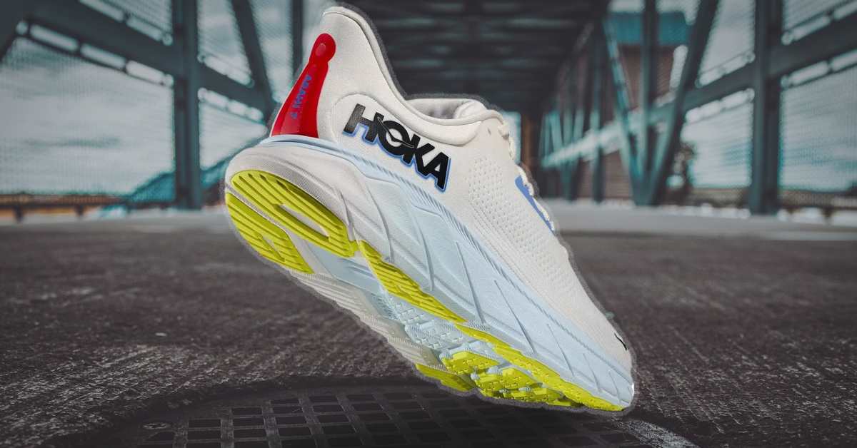 The Hoka Arahi 7 Is 20 Off for a Limited Time at Zappos Men s Journal