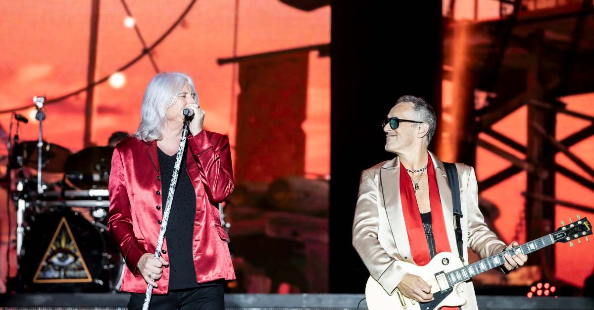 Def Leppard Guitarist Vivian Campbell Announces Cancer Remission After 12 Years – A Rock Legend's Triumph