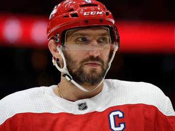 Capitals Respond to Viral Email About Alex… 