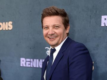 Marvel Fans React to Jeremy Renner