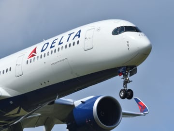 Delta Air Lines Announces Major Safety Overhaul for 300… 