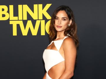 Adria Arjona