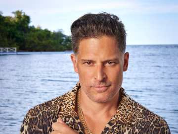 Host Joe Manganiello walks viewers through where the players lived during filming.