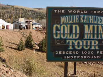 23 Tourists Rescued, One Dead, After Being Trapped in Gold… 