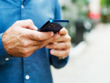 FBI Sends Warning to All Smartphone… 