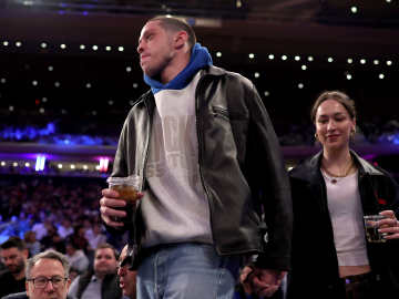 Elsie Hewitt Starstruck on Date Night With Pete… 