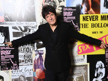 Blondie Star Dead at 70 After Private Cancer… 