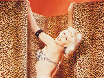 ‘SVU’ Star Is Directing a Documentary About Her Blonde Bombshell… 