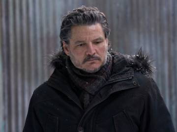Pedro Pascal Reacts to His Character