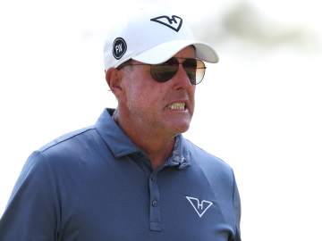 Phil Mickelson Looks Bad After Scottie Scheffler
