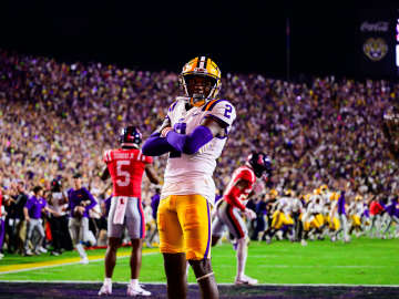 Former LSU WR Kyren Lacy Found Dead at… 