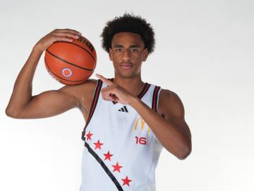 Major College Basketball Prospect in Induced Coma After Car… 