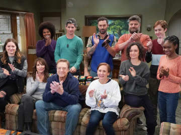 ‘Roseanne’ Star Issues Statement After Being Left Out of ‘The Conners’ Finale… 