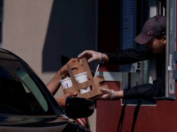 Two Major Fast Food Chains Closing Hundreds of… 